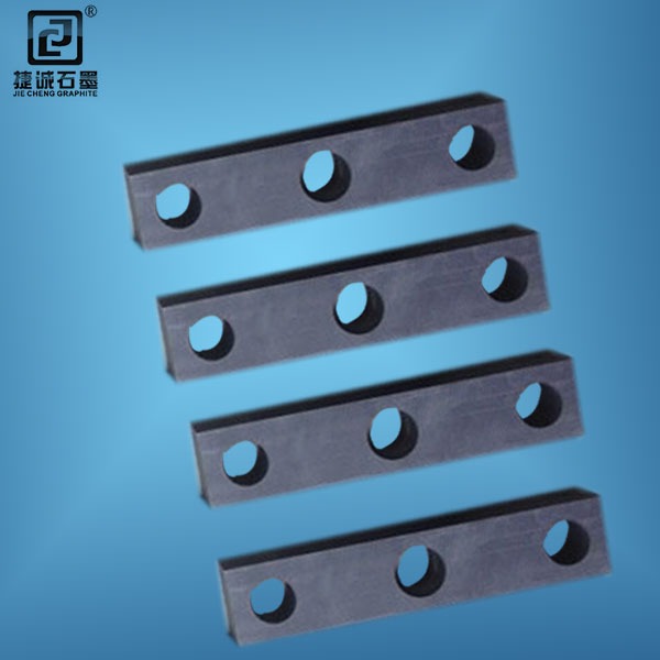 真空爐石墨連接片，真空爐石墨件石墨連接片，真空爐石墨配件，真空爐石墨件，真空爐石墨件生產(chǎn)廠家，真空爐石墨配件，真空爐石墨發(fā)熱元件